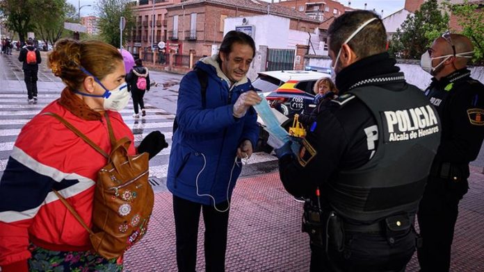 Spain loosens coronavirus lockdown