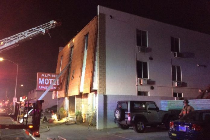 Las Vegas apartment fire kills 5, injures 13, displaces 23