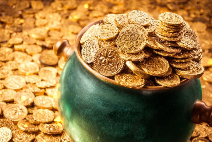 Israel discovers 1,200-year-old 'piggy bank' with gold coins